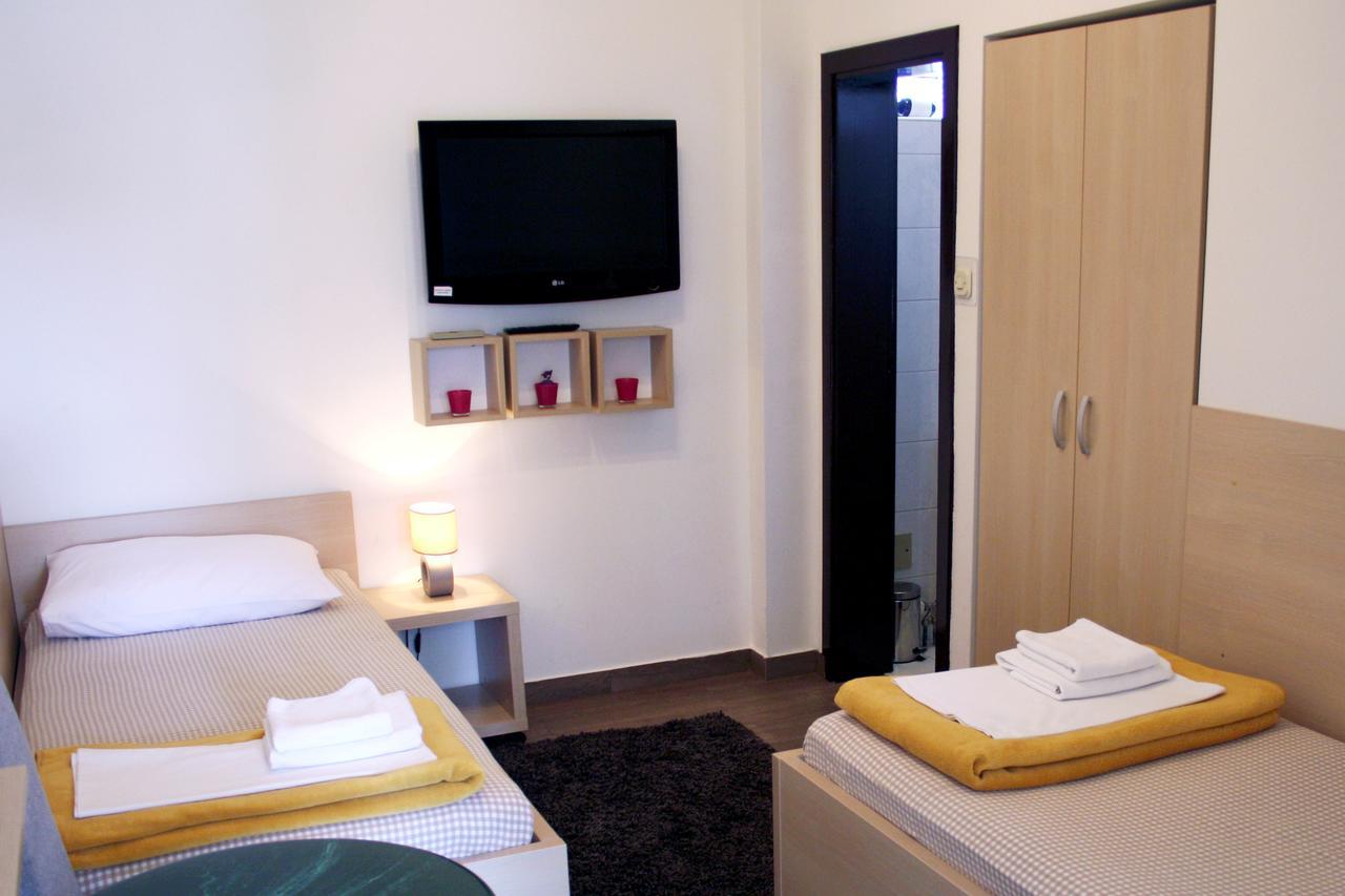 Rooms Fitea Osijek Exterior photo